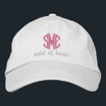 Casquette Brodée Femme d'honneur Mariage personnalisé Monogramme Ca<br><div class="desc">Surprenez votre bonne d'honneur avec ce casquette de baseball cool qui présente son monogramme de 3 lettres et les mots "bonne d'honneur" ci-dessous. La photo ci-dessus est un casquette blanc avec du texte rose, mais vous pouvez facilement changer les couleurs du casquette et du texte pour correspondre à votre thème/couleurs...</div>