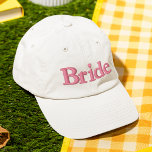 Casquette Brodée Mariée Typographie Simple Moderne Mariage Personna<br><div class="desc">Casquette de Baseball Brodée de Texte Moderne Simple "Mariée" parfaite comme cadeau pour la mariée pour son voyage de noces ou sa douche de mariée. Créée par Evco Studio www.zazzle.com/store/evcostudio</div>