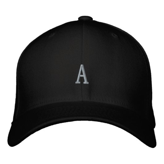 Casquette Brodée Monogramme Lettre ou Initiale Noir Flexfit de Base (Devant)