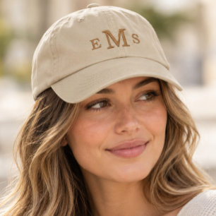 Casquette Brodée Monogramme Personnalisé Élégant Minimaliste