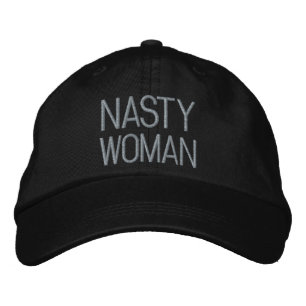 Casquette Brodée Nasty Woman lettres grises noir
