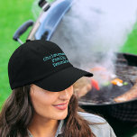 Casquette Brodée Nom sur Noir, Réunion de famille,<br><div class="desc">Un casquette noir avec fil brodé turquoise dans une police de messagerie. Changement rapide et facile du libellé/du texte à l'aide du Modèle fourni. Il y a trois styles de casquette au choix. Il s'agit du Casquette réglable de base alternatif des vêtements. Découvrez les différentes couleurs disponibles, elles changent sans...</div>