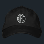 Casquette Brodée Papa Simple Typographie Moderne Personnalisé<br><div class="desc">Le Casquette de baseball brodé personnalisé Papa est un simple texte brodé moderne "Papa". Parfait comme cadeau pour papa pour la Fête des pères,  Noël,  anniversaire et plus. Créé par Evco Studio www.zazzle.com/store/evcostudio</div>
