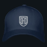 Casquette Brodée Papa Simple Typographie Moderne Personnalisé<br><div class="desc">Le Casquette de baseball brodé personnalisé Papa est un simple texte brodé moderne "Papa". Parfait comme cadeau pour papa pour la Fête des pères,  Noël,  anniversaire et plus. Créé par Evco Studio www.zazzle.com/store/evcostudio</div>