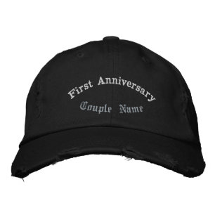 Casquette Brodée Premier anniversaire avec le nom du couple imprimé