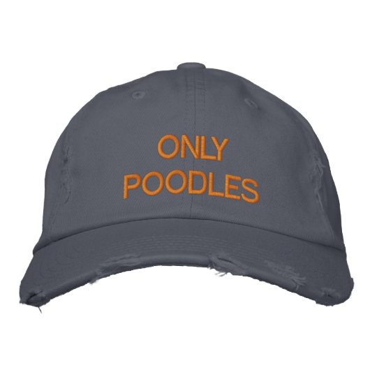CASQUETTE BRODÉE SEULS LES POODLES (Devant)