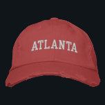Casquette Brodée Style blanc et rouge Vintage Atlanta<br><div class="desc">Atlanta brodé Blanc sur casquette en coton rouge vintage. Fait un cadeau merveilleux pour tous ceux qui aiment Atlanta GA! Si vous préférez avoir votre texte personnel, il vous suffit de cliquer sur le bouton "Personnaliser ce modèle" pour entrer votre choix de texte personnalisé. La broderie est également personnalisable à...</div>