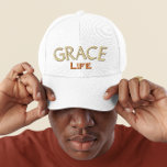 Casquette Brodée Typographie Brown moderne Grace Life Monogramme<br><div class="desc">Citations inspirantes de la typographie "Grace Life". Ce casquette de baseball monogramme de typographie moderne est une excellente façon d'express à la fois votre style personnel et votre foi. Idéal pour la remise des diplômes de ce type spécial, les cadeaux de mariage pour les groomsmen, les anniversaires et bien d'autres...</div>