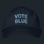 Casquette Brodée Vote Blue bold texte politique<br><div class="desc">Diffusez le message pour voter pour les démocrates libéraux aux élections politiques avec un casquette de baseball "VOTE BLUE" avec un texte bleu gras sur un arrière - plan bleu marine. Vous pouvez choisir d'autres couleurs et styles de casquettes dans la barre latérale. Pour voir le design Vote Blue sur...</div>