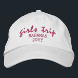Casquette Brodée Voyage de filles Typographie de script moderne Per<br><div class="desc">Girls Trip Modern Script Typography Personnalisée Personnalisée Brodée Baseball Casquette dispose du texte simple et moderne brodé "Girls Trip" avec votre emplacement personnalisé et votre date ou année. Parfait pour votre prochain voyage de filles. Créé par Evco Studio www.zazzle.com/store/evcostudio</div>