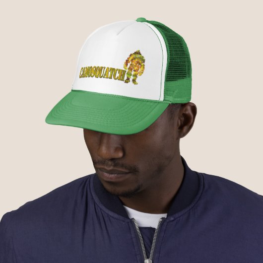 Casquette CamoSquatch : Bobo ne trouvera jamais Bigfoot (En situation)