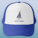 Casquette Capitaine de bateau à voile Personnalisé<br><div class="desc">Un design de voilier ou de yacht,  avec du texte personnalisé qui peut être modifié pour personnaliser. Que ce soit le nom du capitaine,  le nom du bateau ou tout autre texte que vous préférez,  cela fait un cadeau unique pour votre marin préféré.</div>