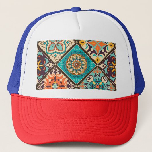 Casquette Carrelage en patchwork coloré : Motifs islamiques. (Devant)