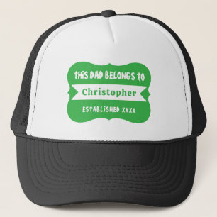 Casquette Ce papa appartient à nom personnalisé année vert