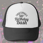 Casquette Célébration du chapeau de camion 50e anniversaire<br><div class="desc">Pour célébrer un anniversaire spécial. Conçu pour une personne de 50 ans. Célébration du 50e anniversaire. Bain d'anniversaire. Ajoutez le nom et le numéro. Casquette d'anniversaire.</div>