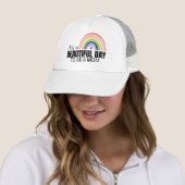 Casquette C'est une belle maman de jour Rainbow (En situation)