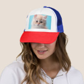 Casquette Chaton adorable avec fond bleu (En situation)