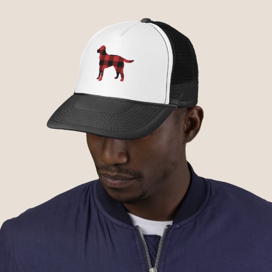 Casquette Chien Plaid Red Check (En situation)