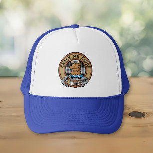 Casquette Clan Forbes Crest sur la robe Tartan