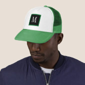 Casquette Classy Green Custom Single Initial Classic (En situation)