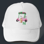 Casquette Club de golf rose de charme unique Monogramme<br><div class="desc">Une charmante voiturette de golf unique — rose et vert — fait avec goût — prête à courir le terrain — casquette — C'est un cadeau formidable pour tous les amateurs de golf — amusant / attirant / unique. Personnalisez-le avec vos initiales/monogrammes. Si vous avez des questions de conception ou...</div>