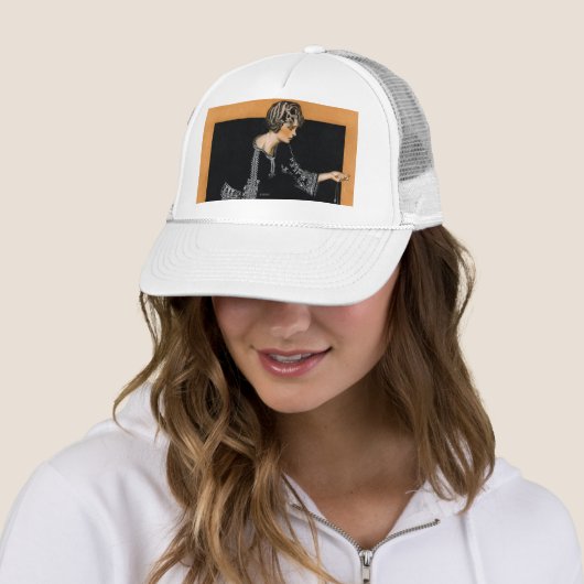 Casquette Collier cassé de perle (En situation)