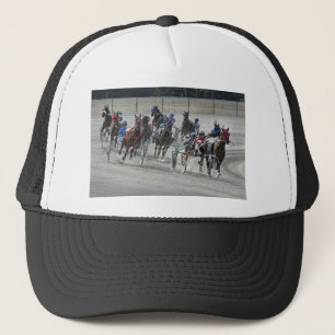 Casquette Course d'attelages arrondissant le dernier