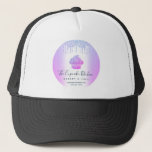 Casquette Cupcake Bakery Cafe Pastry Purple Glitter Drips<br><div class="desc">Present your best self to your clients, whenever your sport this elegant, sophisticated, simple, and modern custom name trucker hat. A sparkly, purple pink blue ombre cupcake, script handwritten typography and glitter drips overlay a faux metallic purple blue ombre circle background. Personalize with your full business name, business, website, phone...</div>