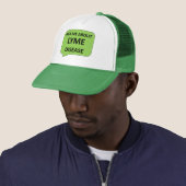 Casquette de conscience de la maladie de Lyme (En situation)