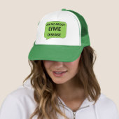 Casquette de conscience de la maladie de Lyme (En situation)