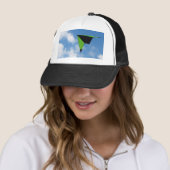 Casquette de milan jaune et noir (En situation)