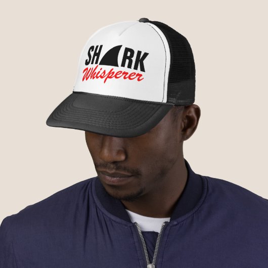 Casquette de murmure de requin (En situation)
