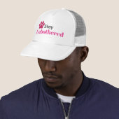 Casquette de performance "Restez Indifférent" (En situation)