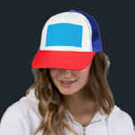 Casquette Découvrez la beauté d'un ciel bleu avec un avion<br><div class="desc">Découvrez la sérénité d'un ciel bleu clair alors qu'un avion s'envole à travers les nuages par une journée ensoleillée. Découvrez la magie de l'aviation et voyagez dans le vaste ciel.</div>