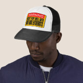 Casquette Doesn't Play Well With Right-Wing Extremists (En situation)