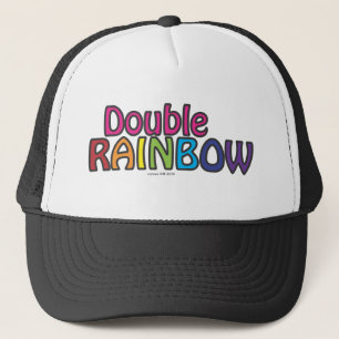 Casquette Double Arc En Ciel Tout Le Chemin À Travers Le Cie