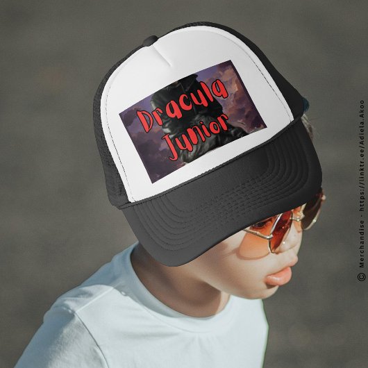 Casquette - Dracula Junior conçu par la poète Adie
