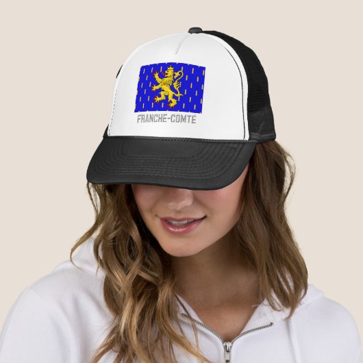 Casquette Drapeau de Franche-Comté avec le nom (En situation)