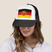 Casquette Drapeau de la RDA république Démocratique (En situation)