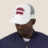 Casquette Drapeau de Lettonie (En situation)