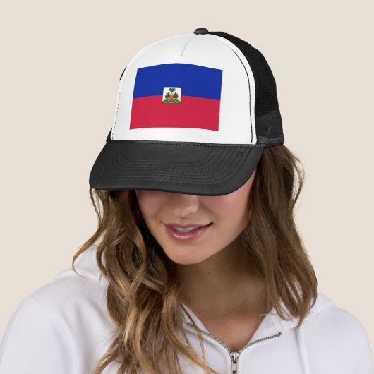 Casquette Drapeau d'Haïti (En situation)