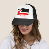 Casquette Drapeau maori avec le nom dans maori (En situation)