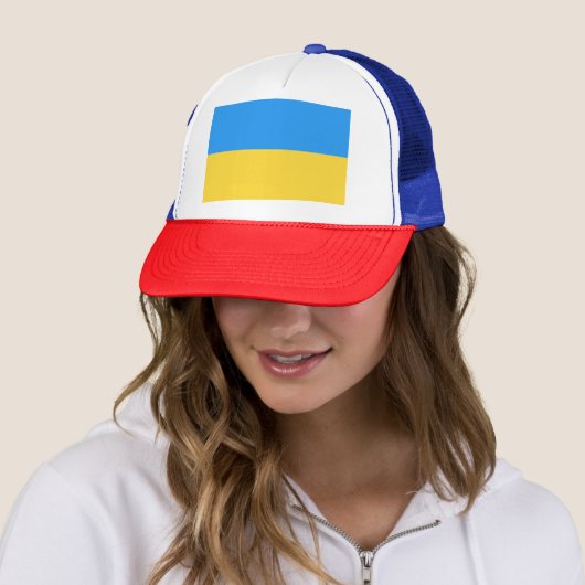 Casquette Drapeau ukrainien (En situation)