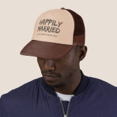 Casquette drôle heureusement marié (En situation)