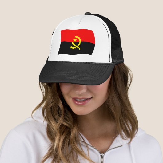 Casquette du drapeau de l'Angola (En situation)