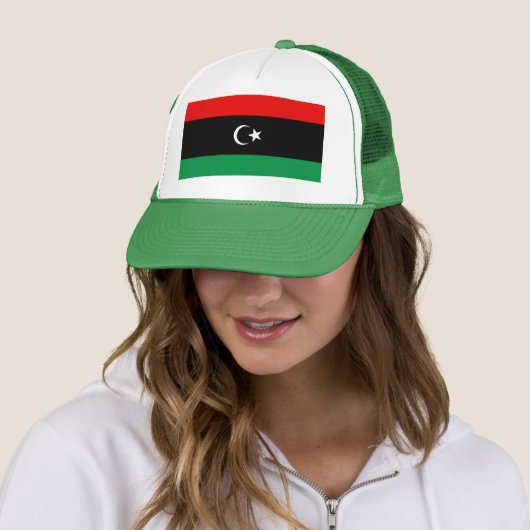 Casquette du drapeau libyen (En situation)