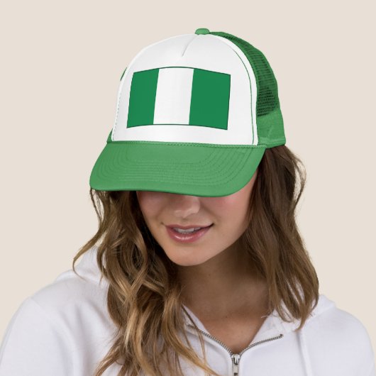 Casquette du drapeau nigérian (En situation)
