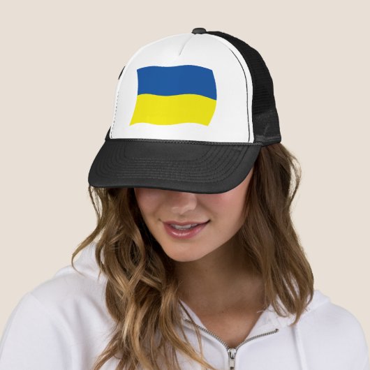 Casquette du drapeau ukrainien (En situation)