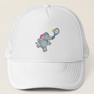 Casquette Elephant au Tennis avec raquette de tennis
