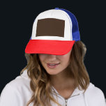 Casquette Élever votre look avec un costume professionnel po<br><div class="desc">Découvrez le charme d'un homme dans un costume et une cravate sophistiqués,  exubérant l'élégance contre un arrière - plan brun élégant. Parfait pour les tenues professionnelles et officielles. Soyez l'incarnation du succès !</div>